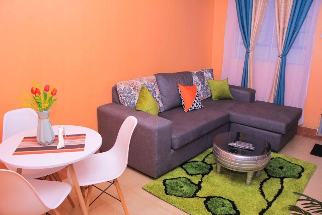 Cozy Homes 1 Bedroom House With Wi-Fi King Size Bed. Free Parking Naivasha Zewnętrze zdjęcie